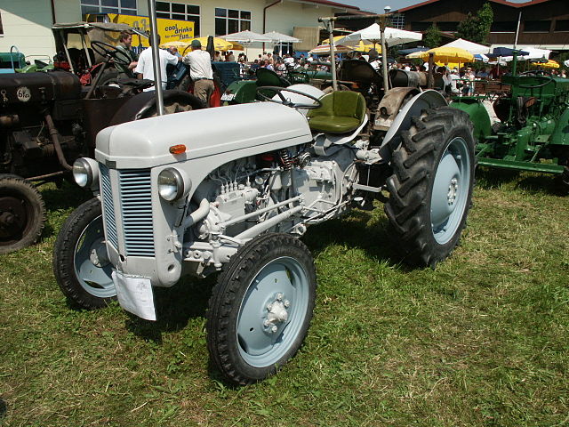 Massey Ferguson 1954 TE-20 tractor factory workshop and repair manual download